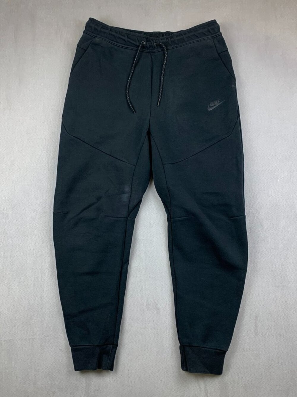 Nike Mens Sweatpants Medium Black Tech Fleece Joggers Tapered 27" CU4495-010